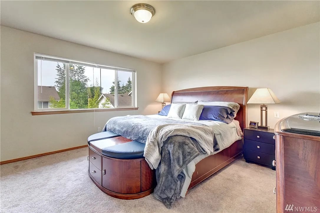 8605 14th Pl SE