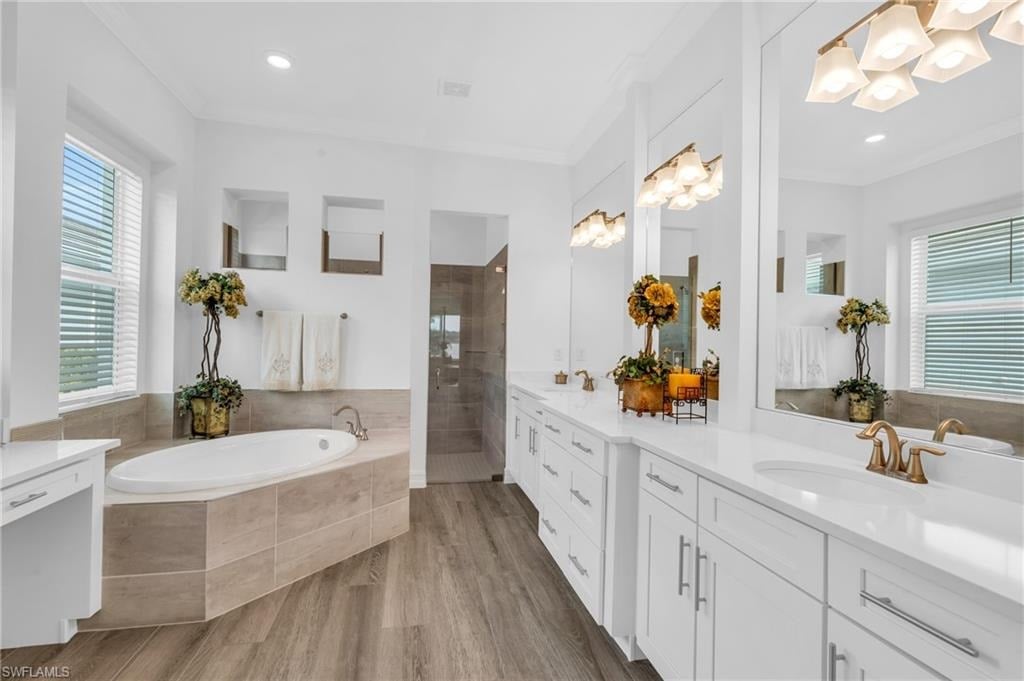 14044 Blue Bay Cir