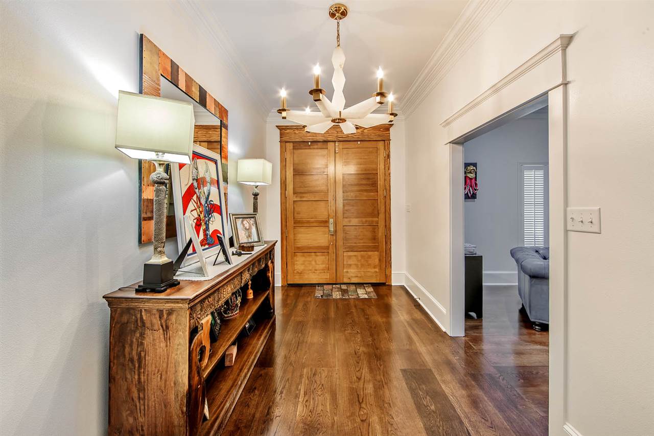 401 Oak Alley Drive