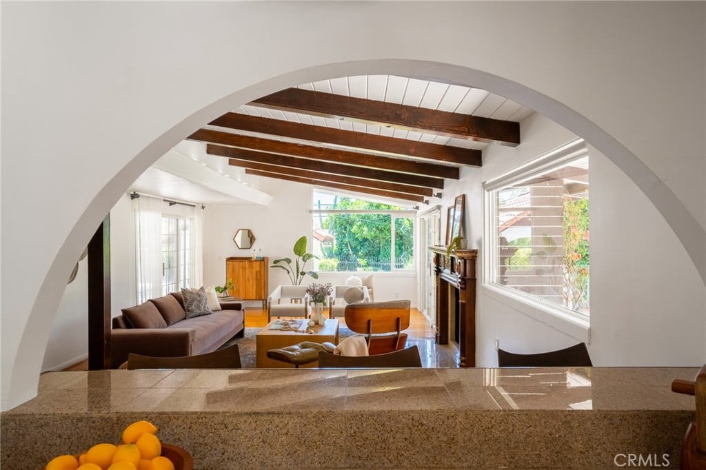 2423 S Buenos Aires Dr