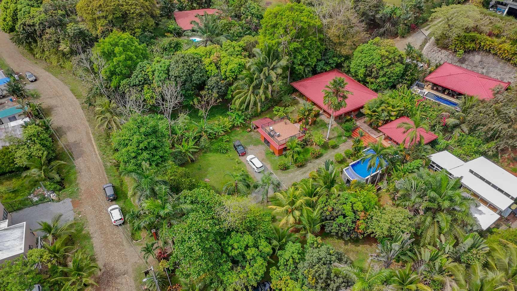 Ojochal Mountain View Home with Pool, Guest House & Gardens