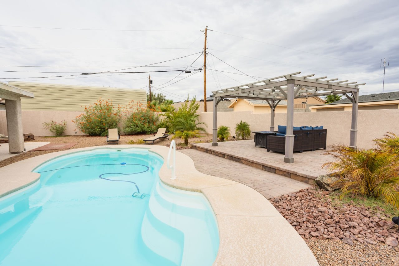 2870 Canyon Oak Dr