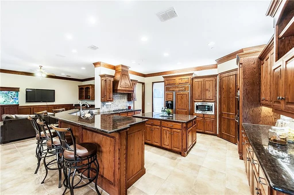 5507 Pinnacle Oak Dr