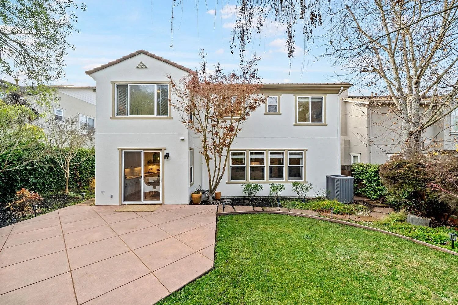 46 Waterbury Ln