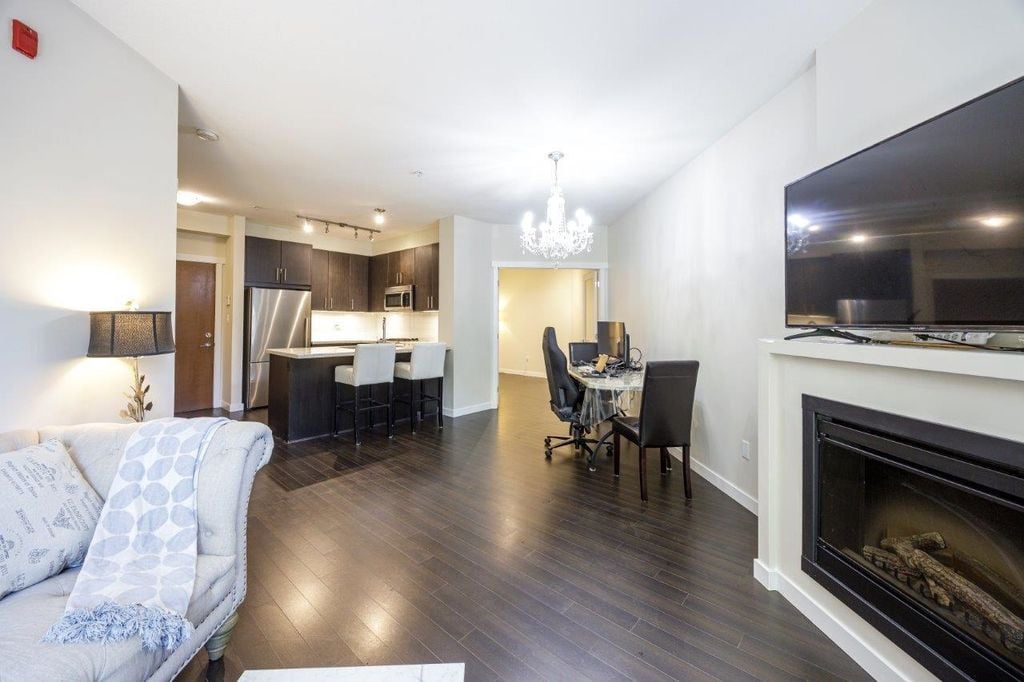 119 W 22nd St, #126