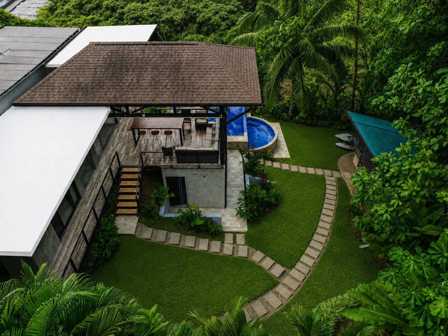   3 bedrooms, 2.5 bathrooms Villa Steps from Uvita, beautiful Beaches, Waterfalls, Restaurants and Tourist Attractions.