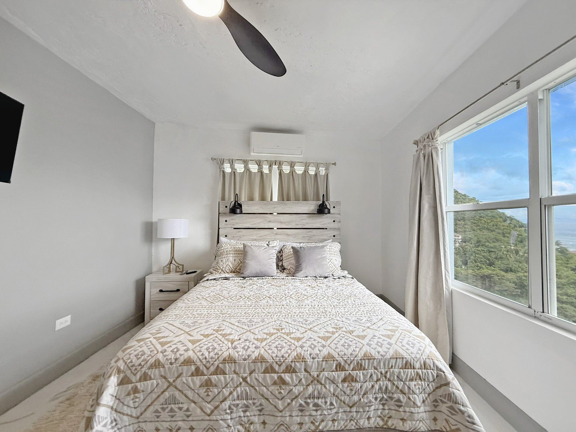 1077 Cane Garden Bay 2 Bedroom Apartment