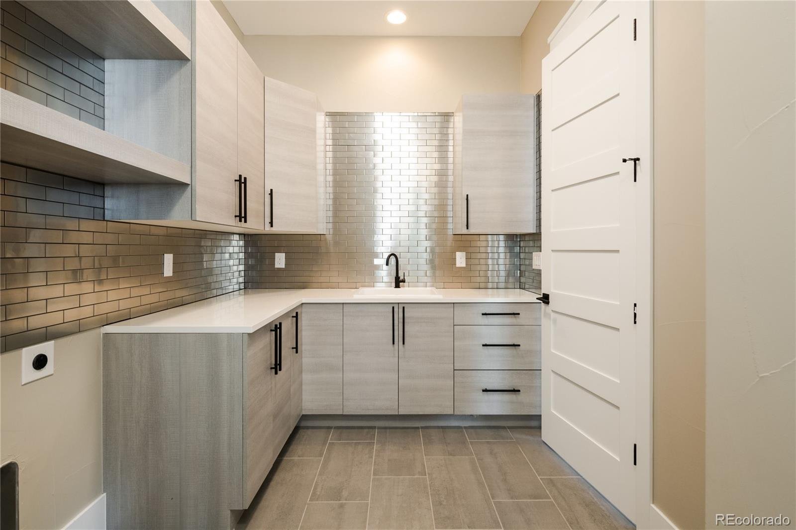 7932 Raphael Lane