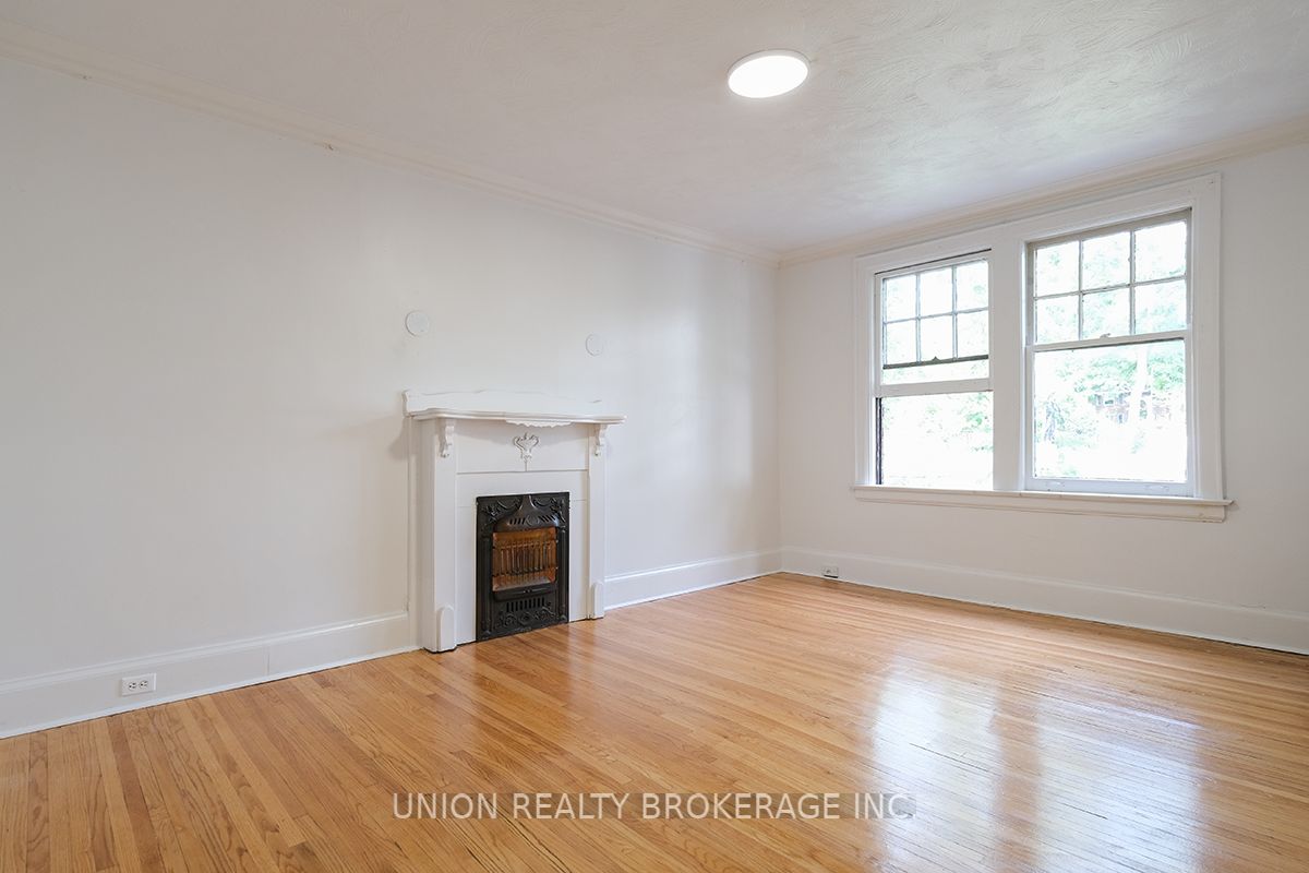59 Balsam Ave, #17