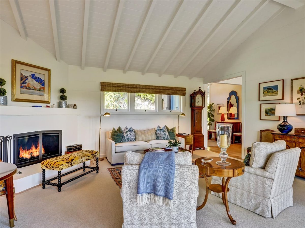 10 Arroyo Dr