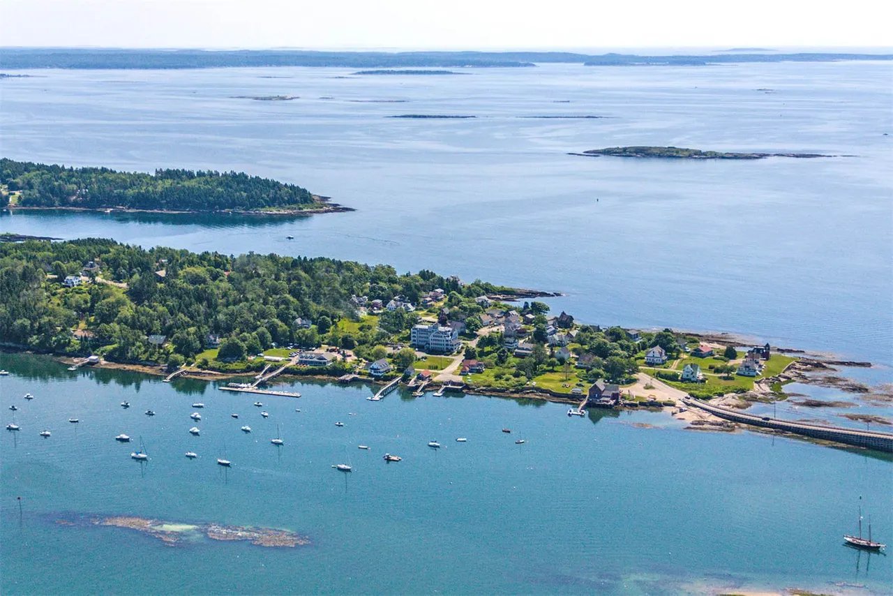 Home For Sale – 6 Merritt House Road #PH-1, Harpswell, Maine 04033