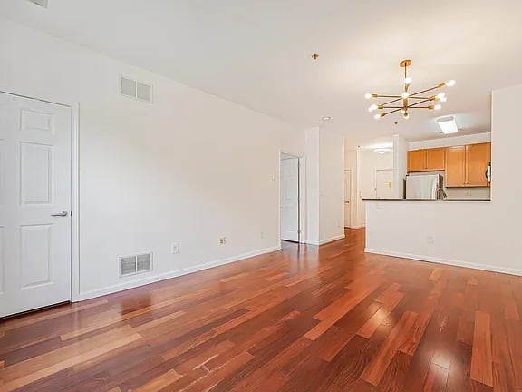 24 AVENUE AT PORT IMPERIAL Unit: 104