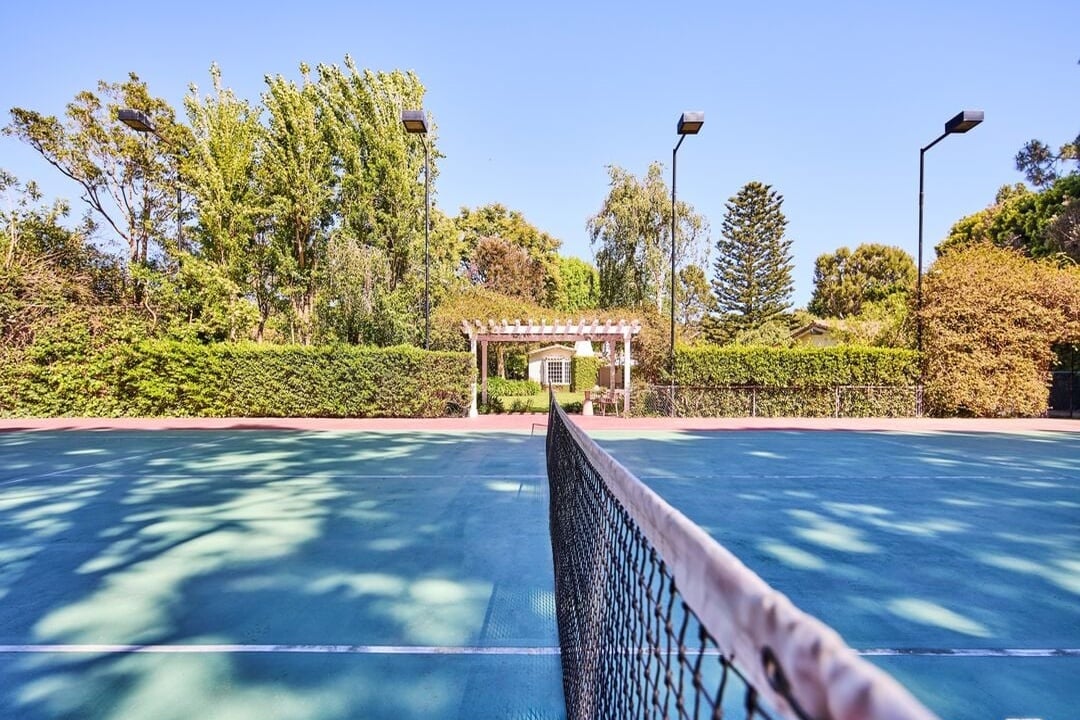 Silverreach Crest, Bonsall Dr, 90265