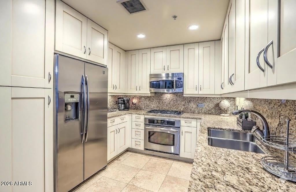 7161 E Rancho Vista Dr, #1004