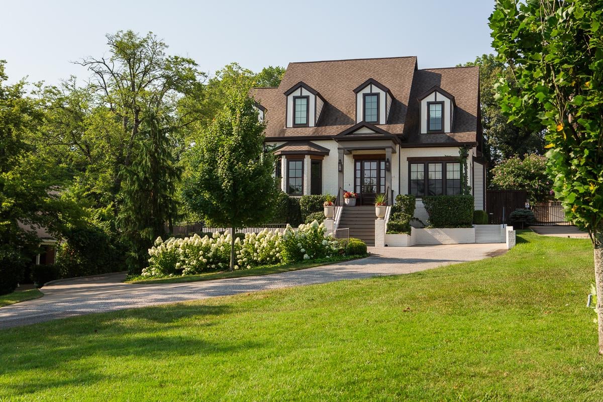 2013 A Castleman Dr