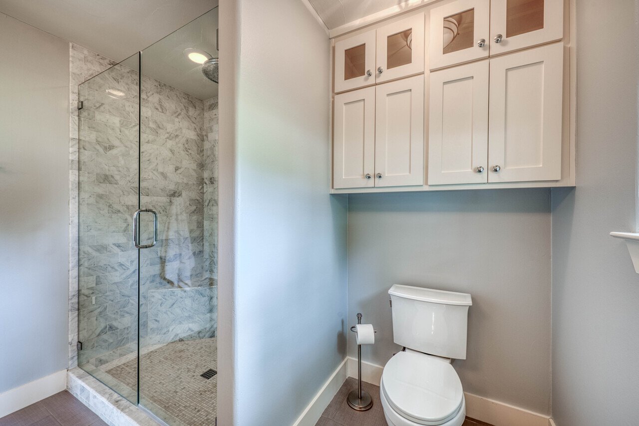 1704 Bluebonnet Lane
