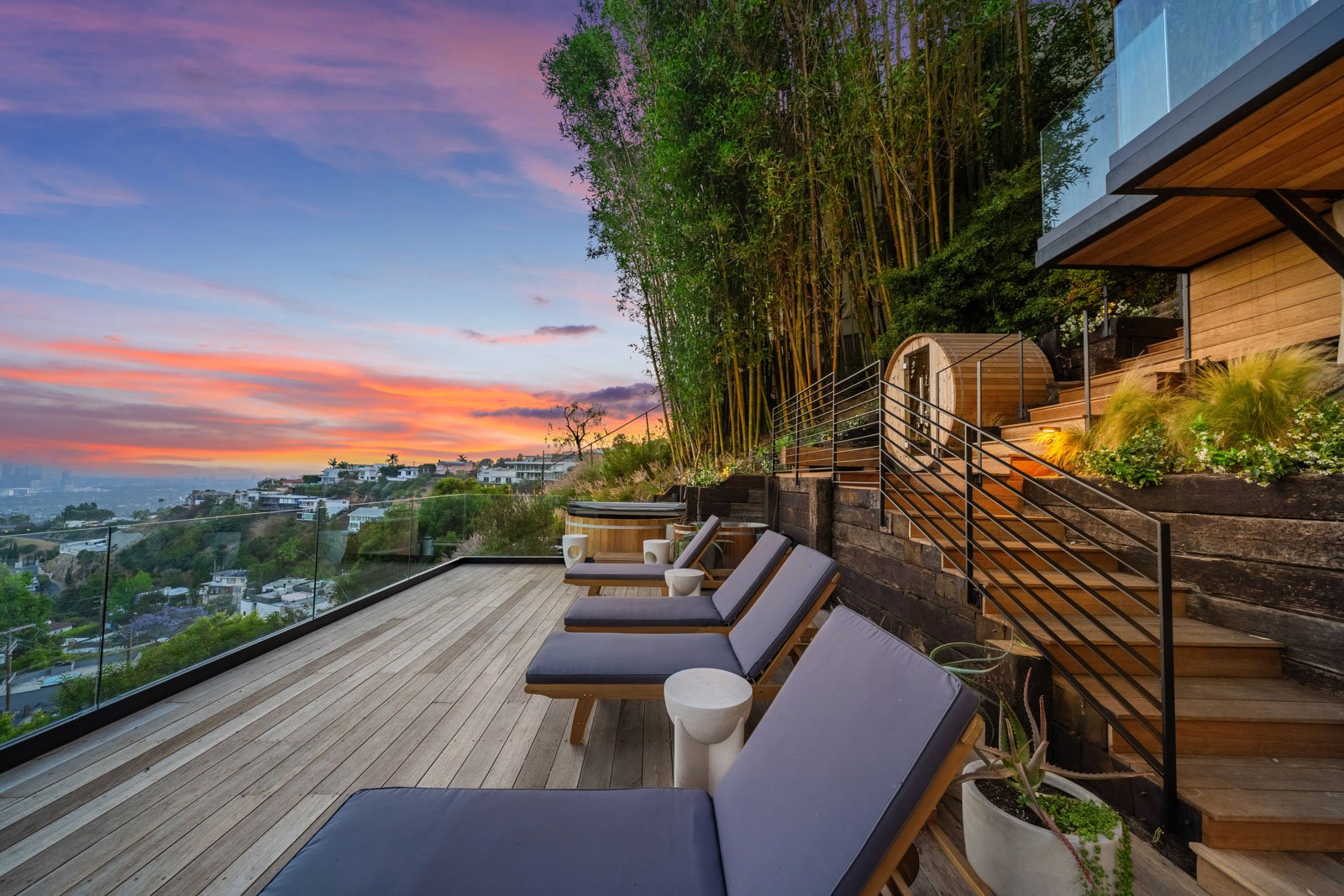 Hollywood Haven ⛰️