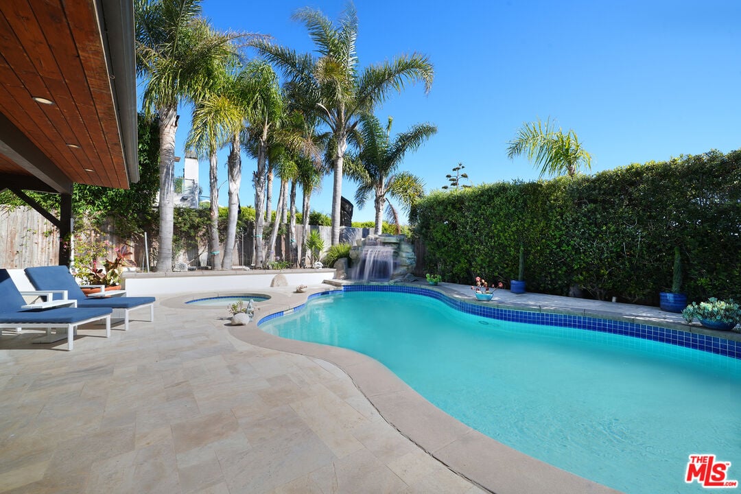 Vireon Crest, Morning View Dr, 90265