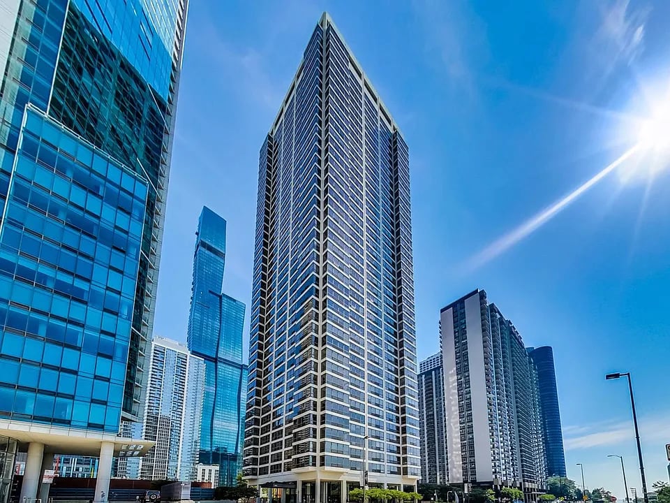 360 E Randolph St APT 2503
