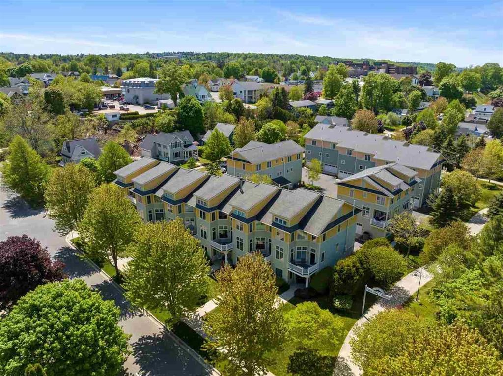 200 W Lake Street #4, Petoskey, MI 49770