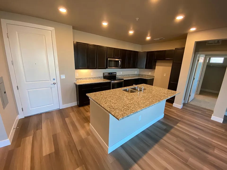 14351 E. Tennessee Ave. #201