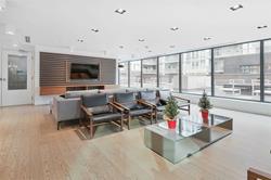 111 Bathurst St 423