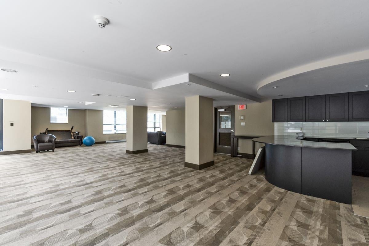 502-7225 Acorn Ave