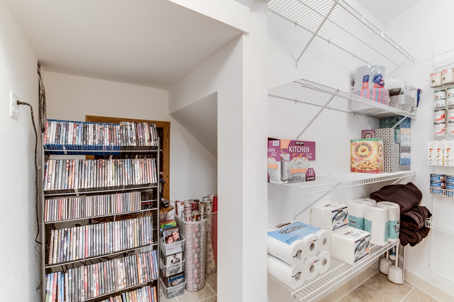 Beautiful 2-Story in Desirable OakParke Estates
