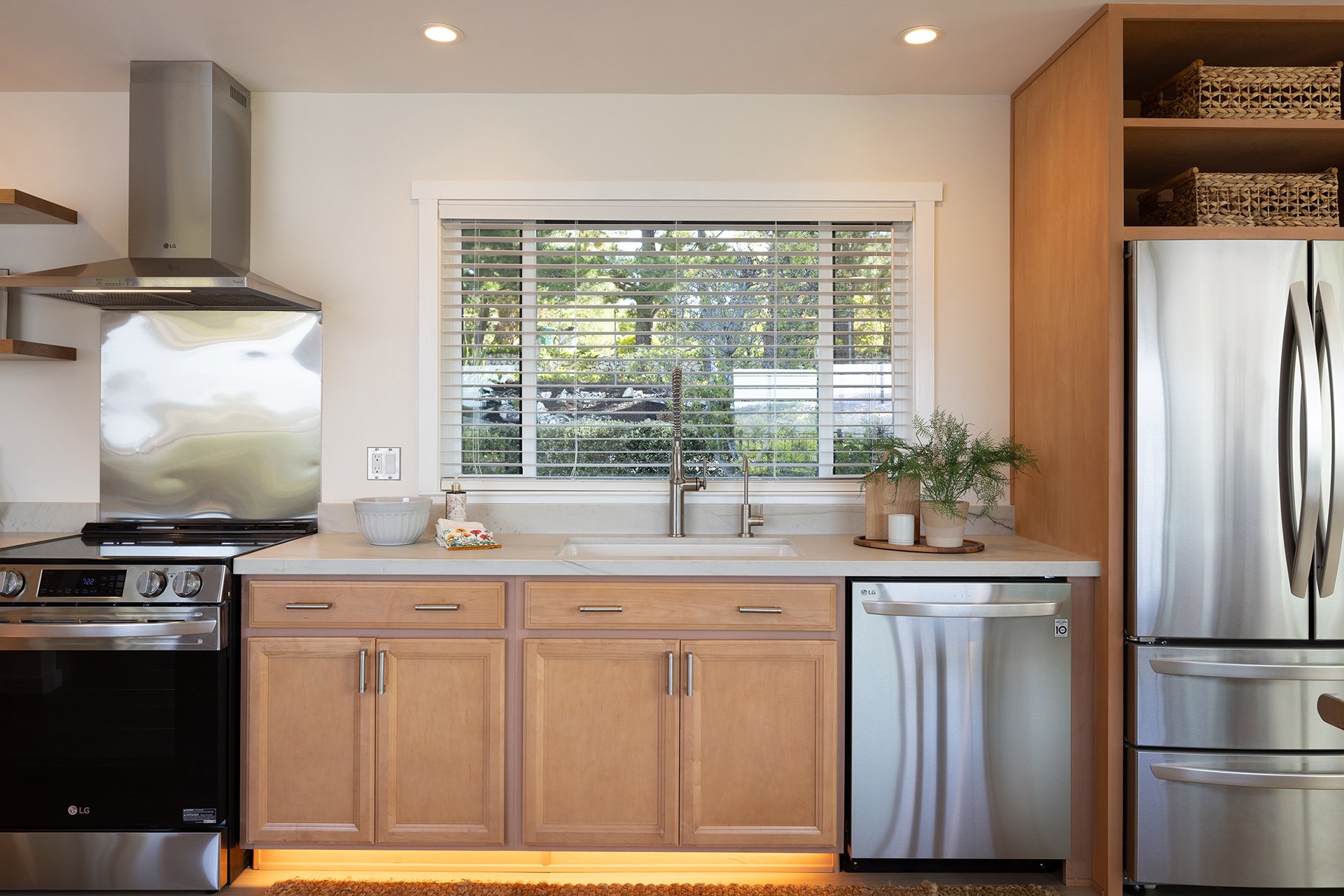 Private Hilltop Retreat - 25450 Via Cicindela