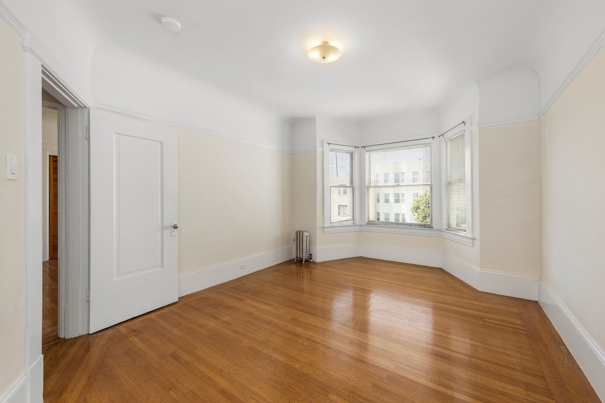 1630 Sacramento Street | 6 Units