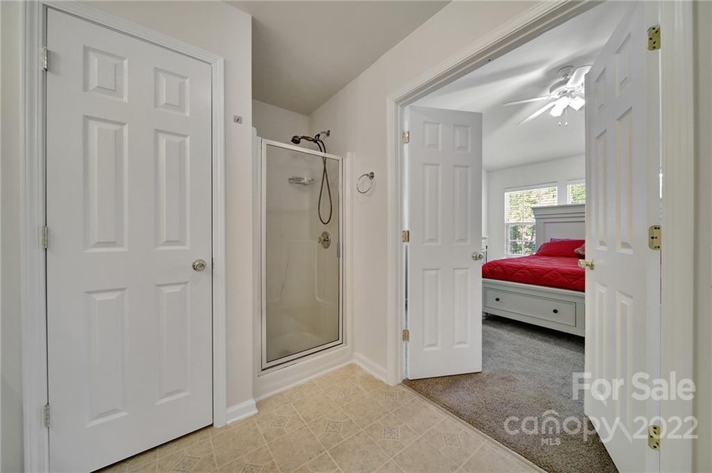 11708 Huxley Rd