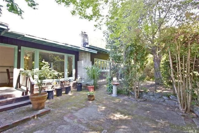 596 Ethel Ave