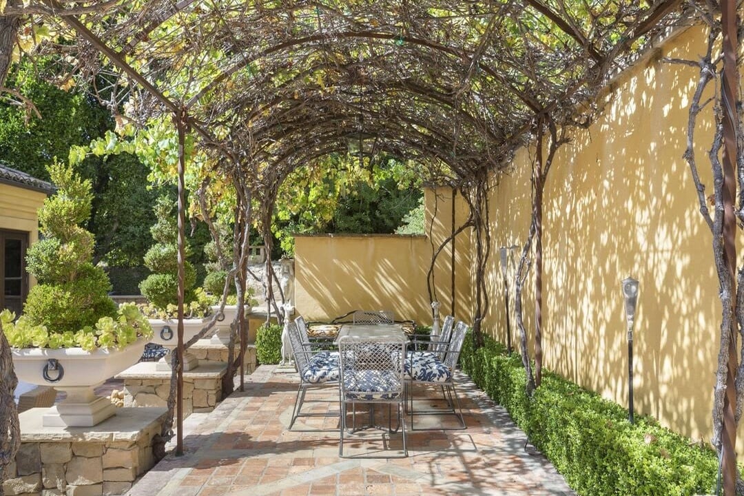 Chateau Sapphire