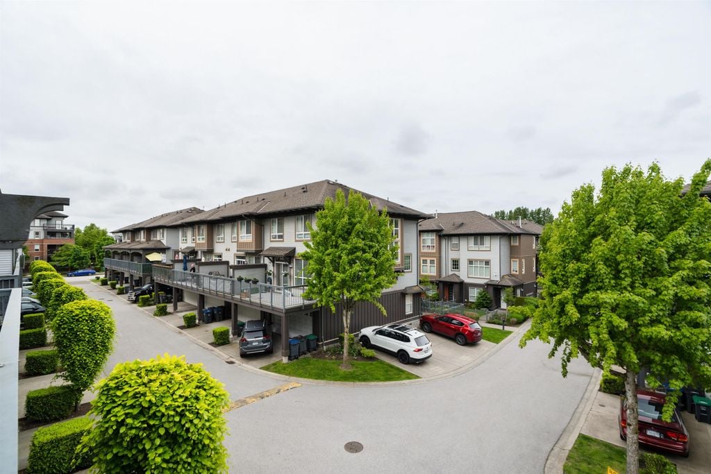 18777 68a Ave, #11