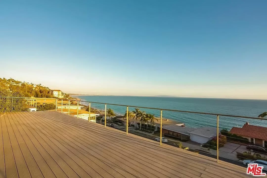 18125 Coastline Dr, #1
