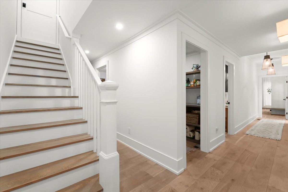 210 Shady Grove
