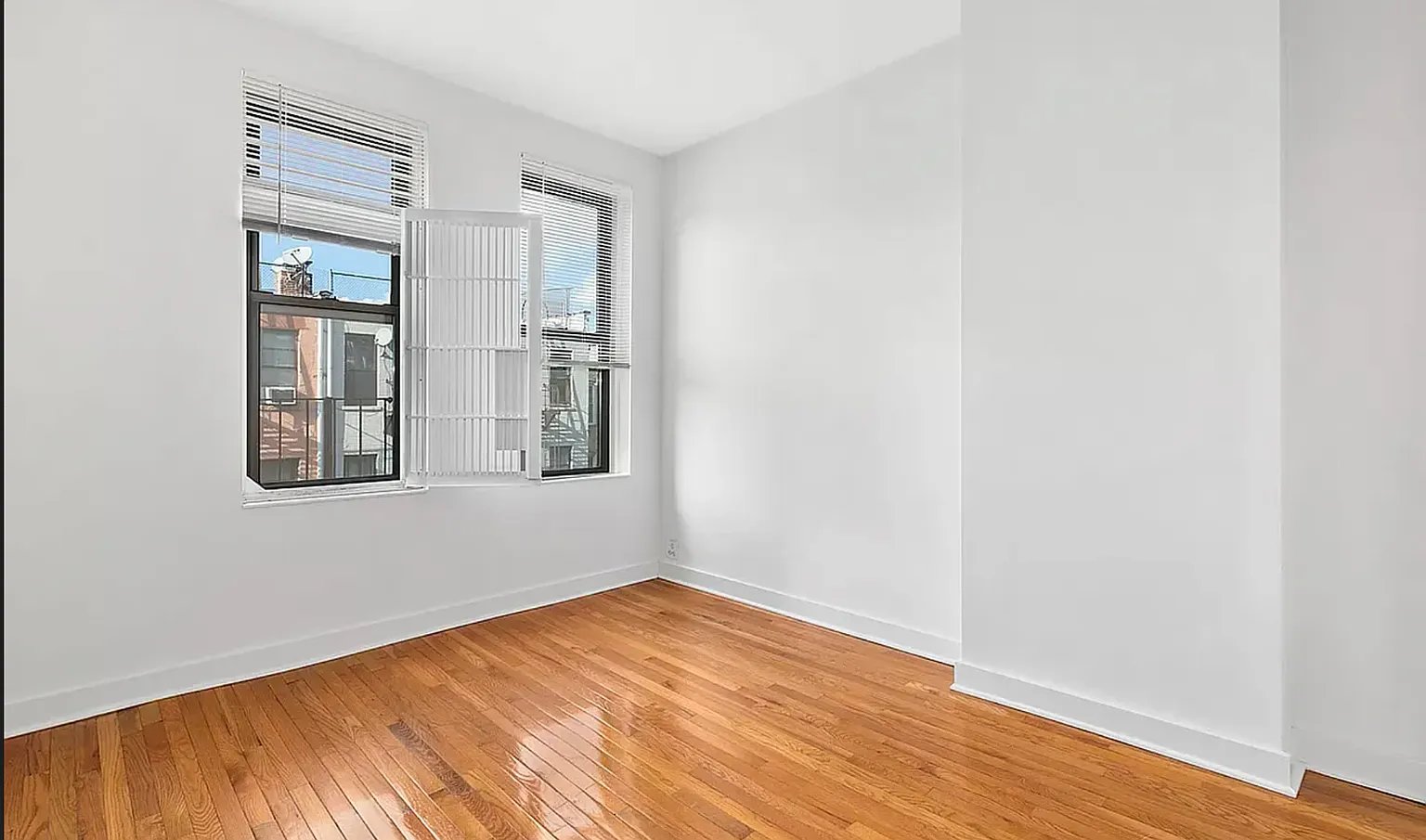 859 Halsey St, #2E
