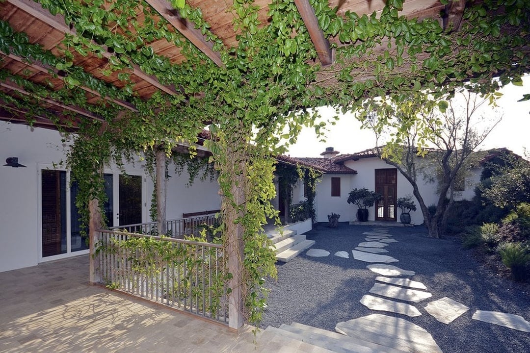 Velvet Lodge