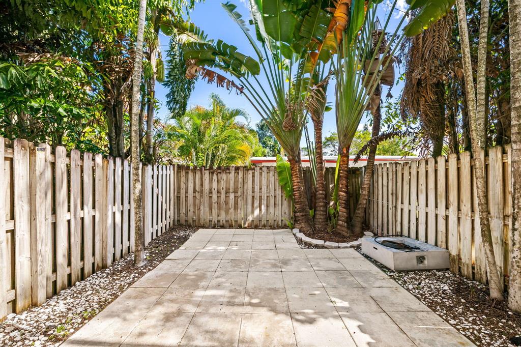 830 NE 19th Ave, Fort Lauderdale, Florida 33304
