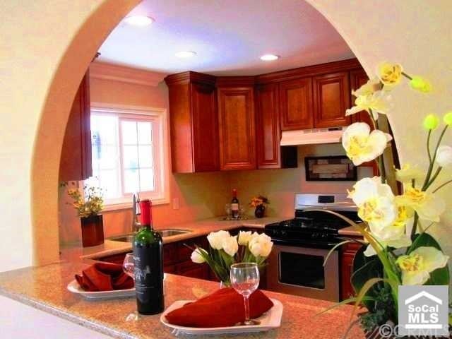 2229 S LAURA LINDA Ln