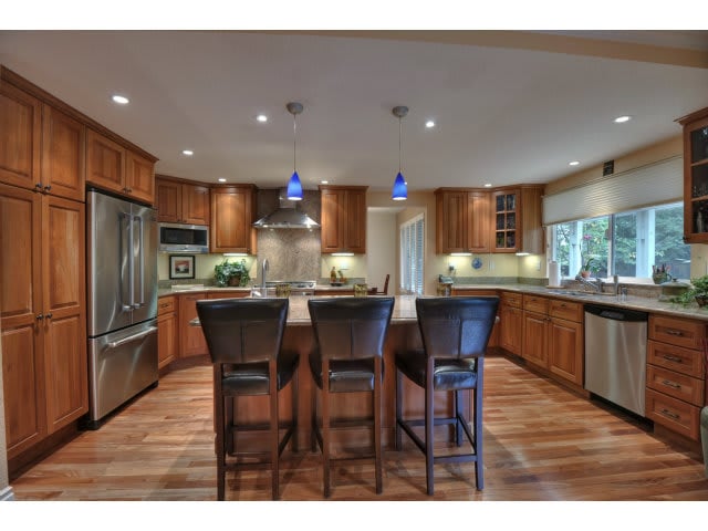 44149 Glendora Dr