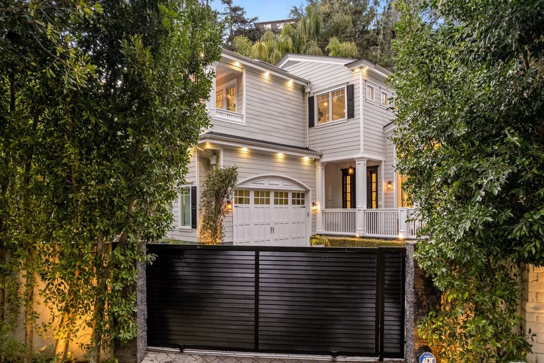 Luminor Heights, Laurel Canyon Blvd, 90046