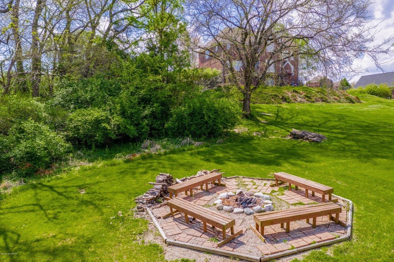 6111 Hensley Rd