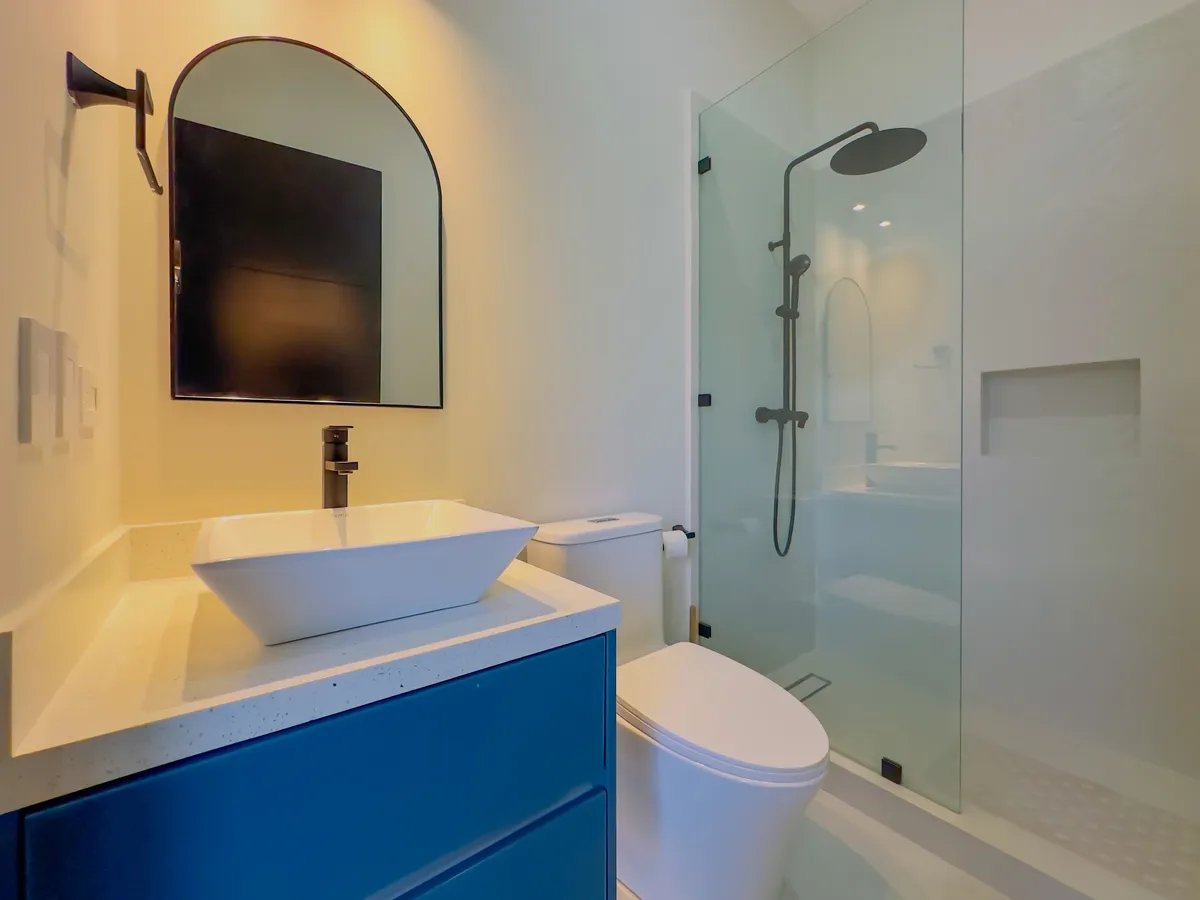One-Level Home w/Solar, Pool, walk Club Access in Coco Bay Estates