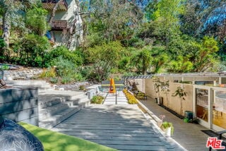 7979 Willow Glen Rd
