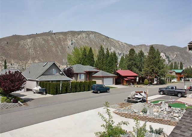 340 Lake Front Rd