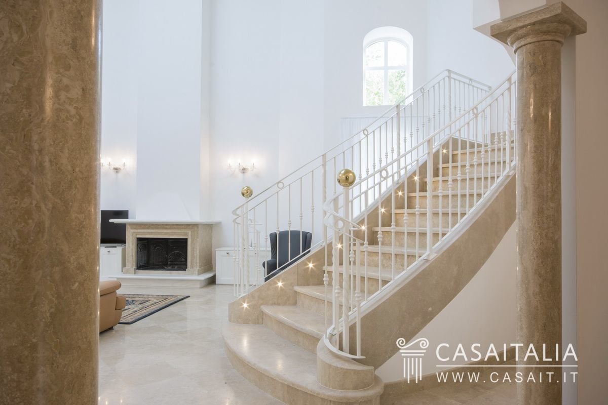 Luxurious Villa in Forte Dei Marmi