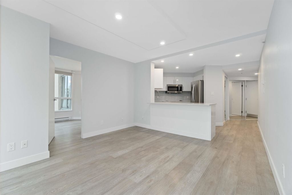 907 Beach Ave, #602