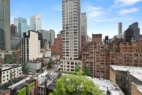 309 East 49th Street Unit: 14B