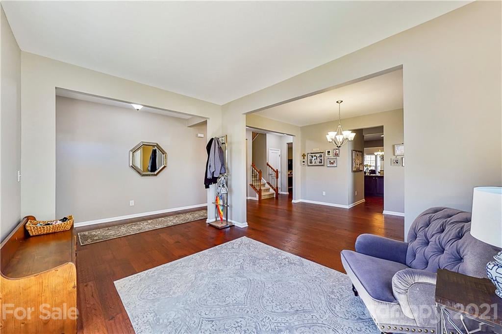 1729 Mill Creek Ln SW